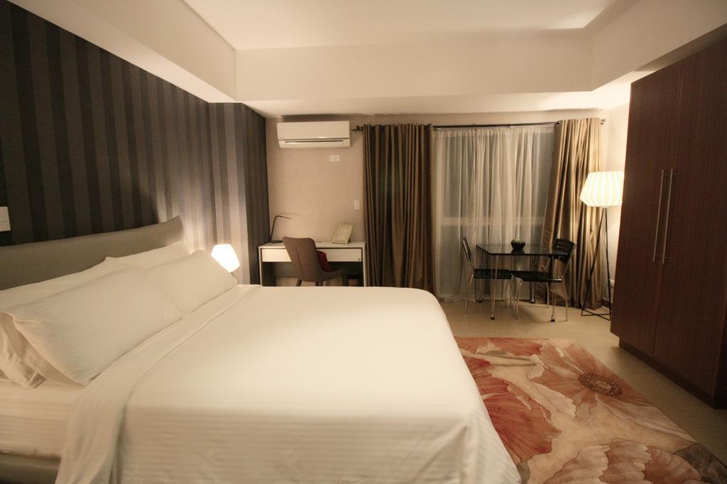 Maxstays - Max Style @ The Venice Residences Taguig Buitenkant foto