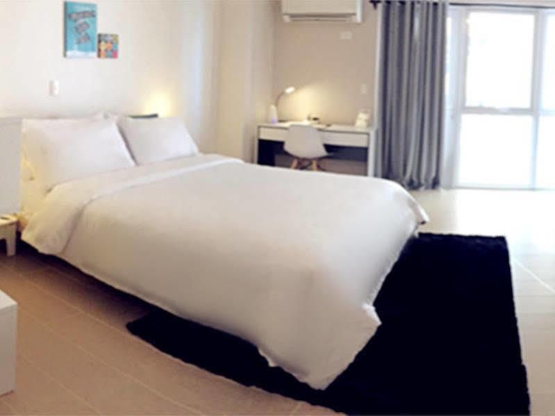 Maxstays - Max Style @ The Venice Residences Taguig Buitenkant foto