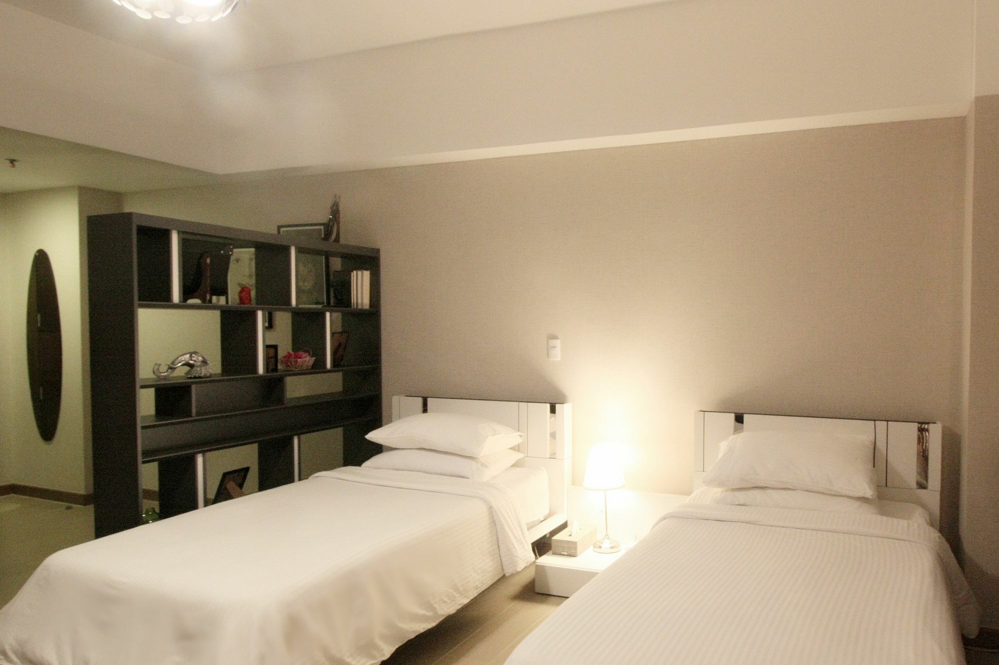 Maxstays - Max Style @ The Venice Residences Taguig Buitenkant foto