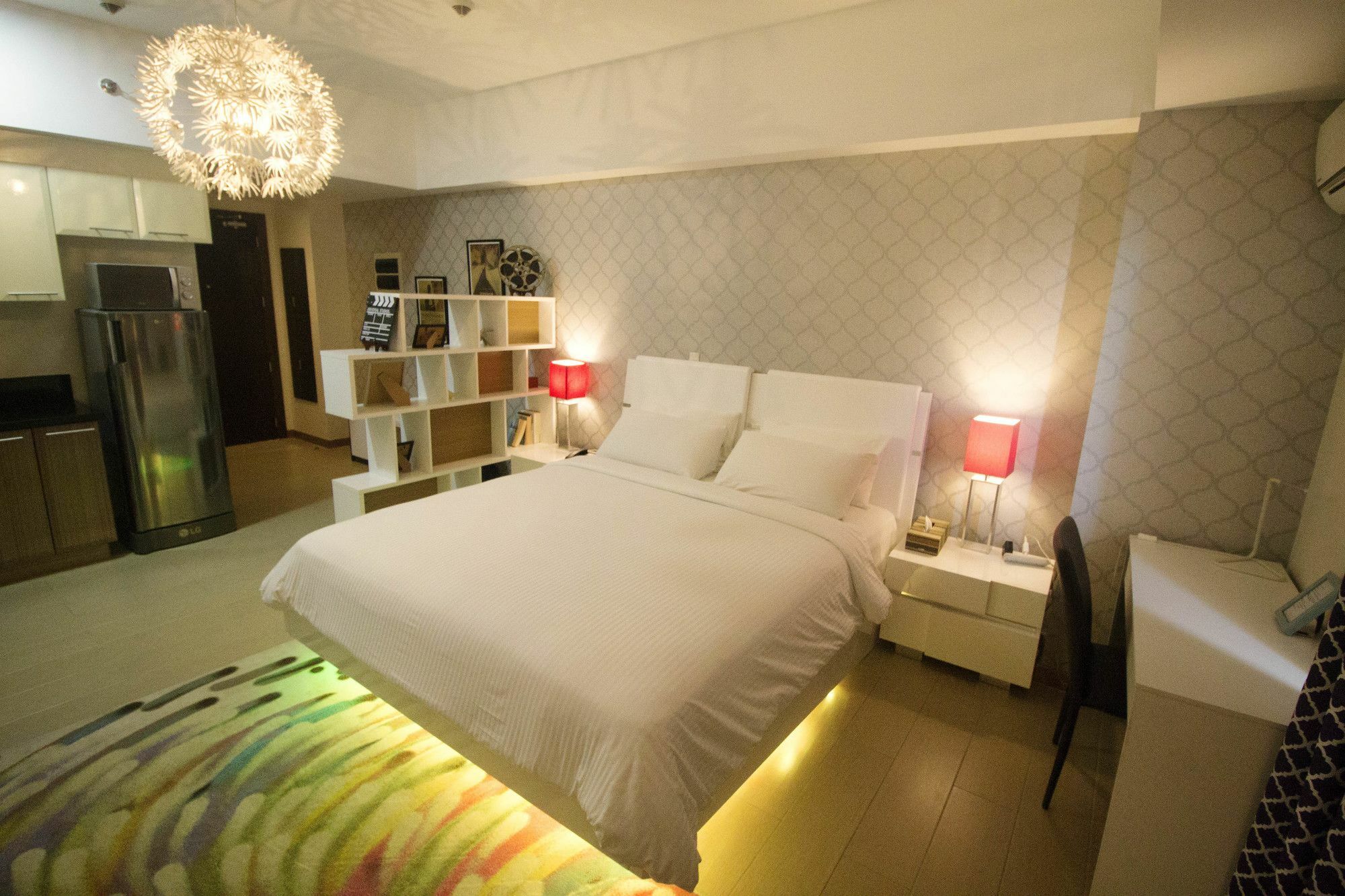 Maxstays - Max Style @ The Venice Residences Taguig Buitenkant foto